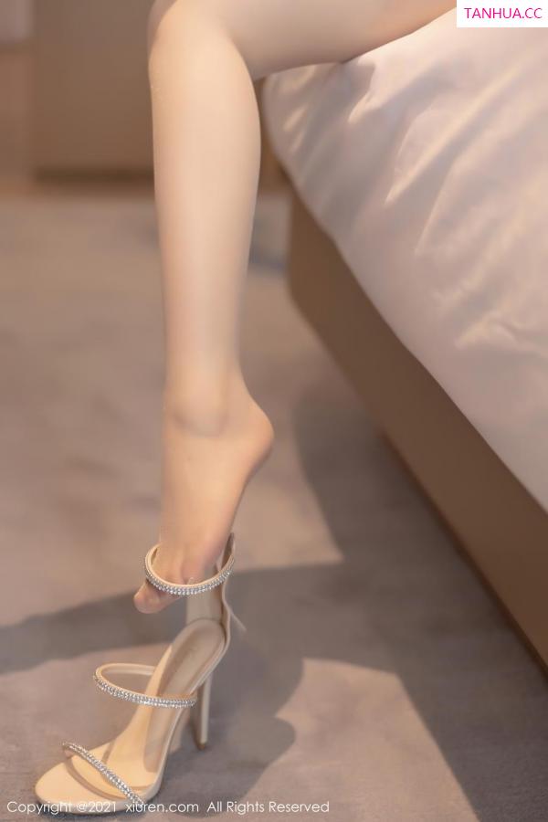 谢芷馨  宅男女神绯月樱 现代旗袍点缀完美第49张图片